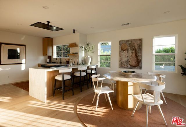 1018 Manzanita Street, Los Angeles, CA 90029