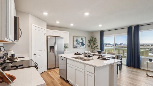 3035 Sweetwater Drive, Des Moines, IA 50320