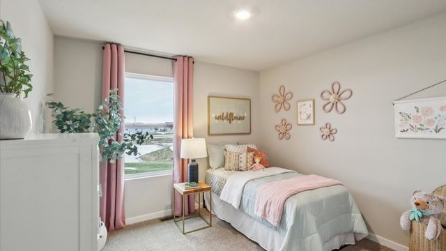 3035 Sweetwater Drive, Des Moines, IA 50320