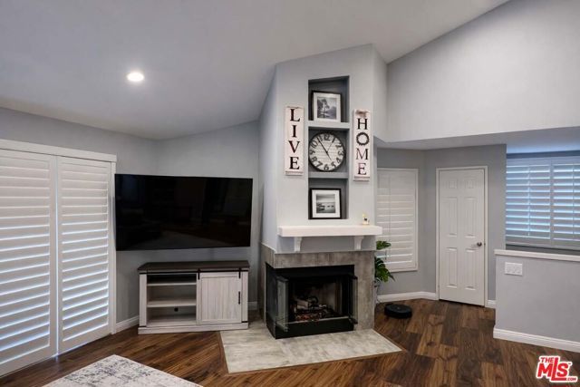 1055 S Dewcrest Drive, Anaheim, CA 92808