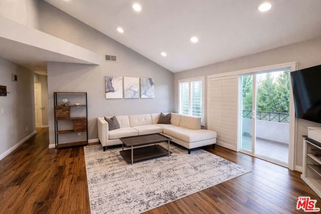 1055 S Dewcrest Drive, Anaheim, CA 92808