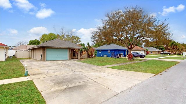33817 SECRET HILL DRIVE, Leesburg, FL 34788