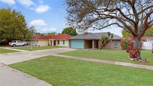 33817 SECRET HILL DRIVE, Leesburg, FL 34788