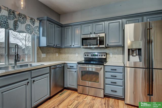 18028 Lillian Street, Omaha, NE 68136