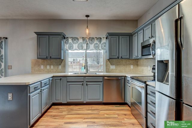 18028 Lillian Street, Omaha, NE 68136