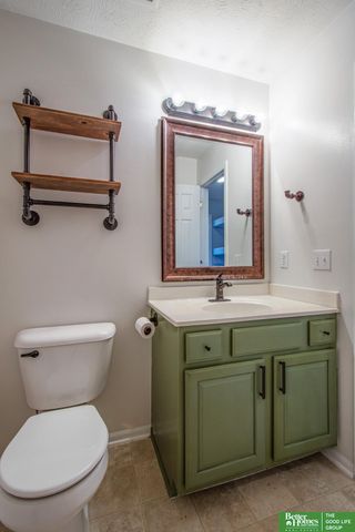 18028 Lillian Street, Omaha, NE 68136