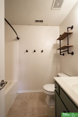 18028 Lillian Street, Omaha, NE 68136