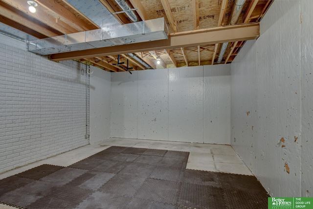 18028 Lillian Street, Omaha, NE 68136