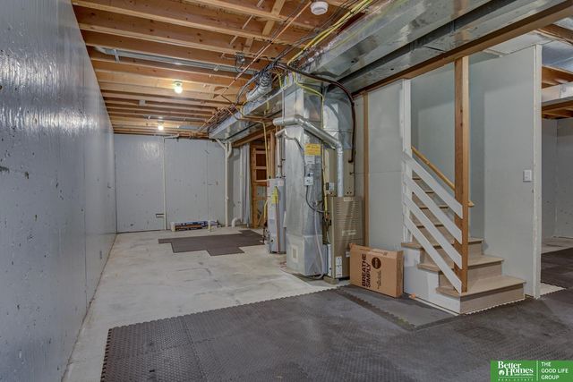 18028 Lillian Street, Omaha, NE 68136