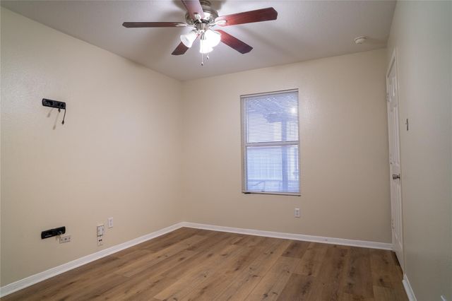 3426 Barkers Crossing Avenue, Houston, TX 77084