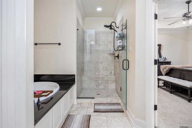 3421 Meadow Grove Dr, Zachary, LA 70791