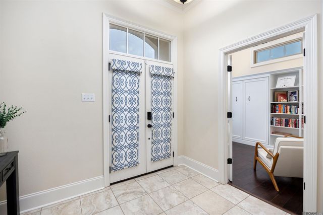 3421 Meadow Grove Dr, Zachary, LA 70791