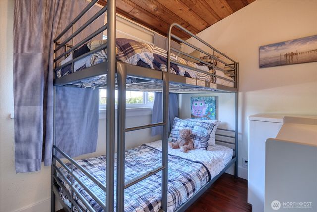 675 Sylvia Drive, Point Roberts, WA 98281