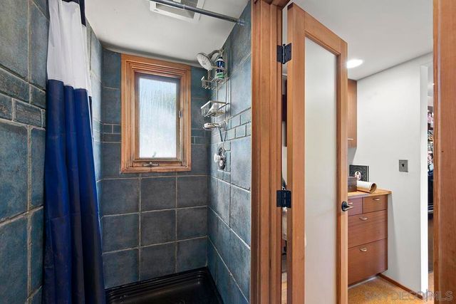 1817 David St, San Diego, CA 92111