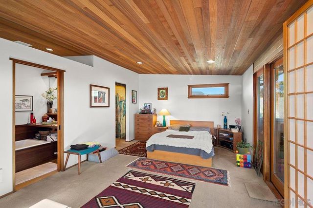 1817 David St, San Diego, CA 92111