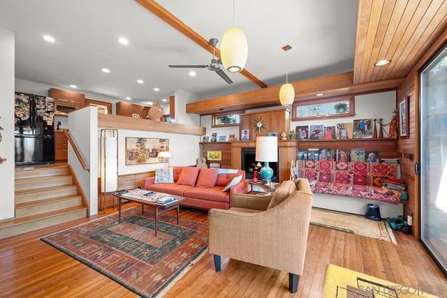 1817 David St, San Diego, CA 92111