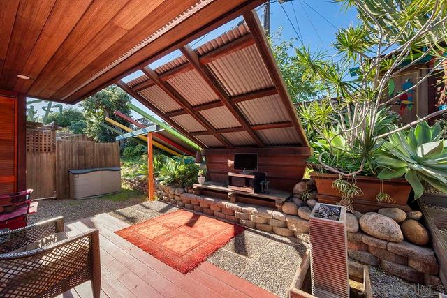 1817 David St, San Diego, CA 92111