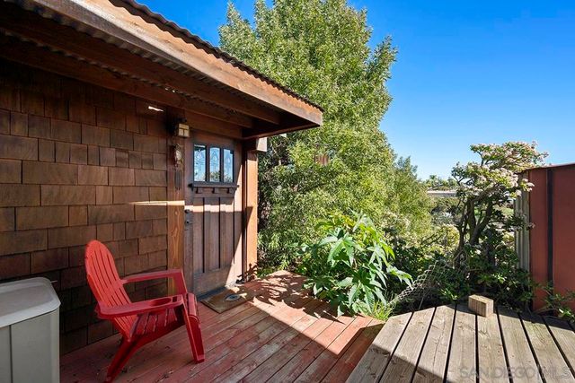 1817 David St, San Diego, CA 92111