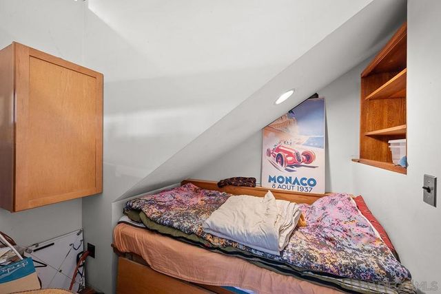 1817 David St, San Diego, CA 92111