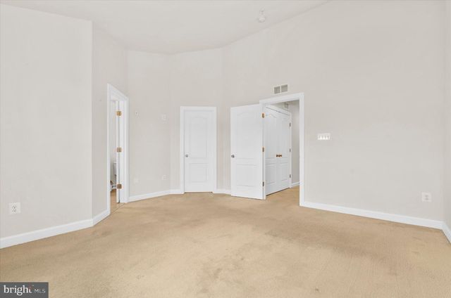 2119 GARDEN GROVE LN, Mitchellville, MD 20721