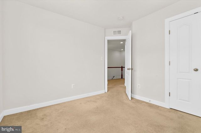 2119 GARDEN GROVE LN, Mitchellville, MD 20721