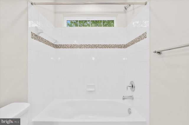 2119 GARDEN GROVE LN, Mitchellville, MD 20721