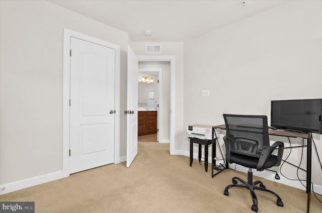 2119 GARDEN GROVE LN, Mitchellville, MD 20721