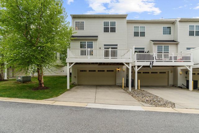 2119 GARDEN GROVE LN, Mitchellville, MD 20721