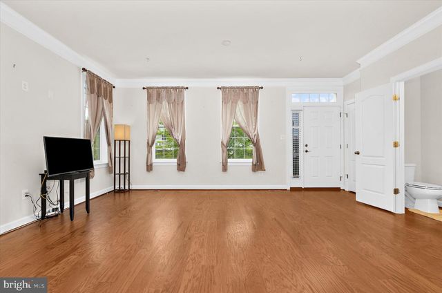 2119 GARDEN GROVE LN, Mitchellville, MD 20721