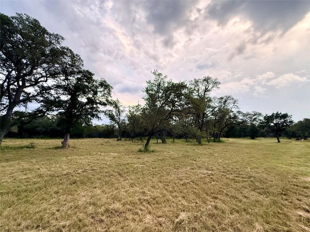 1435 Hilliard RD, San Marcos, TX 78666