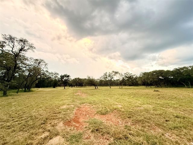 1435 Hilliard RD, San Marcos, TX 78666