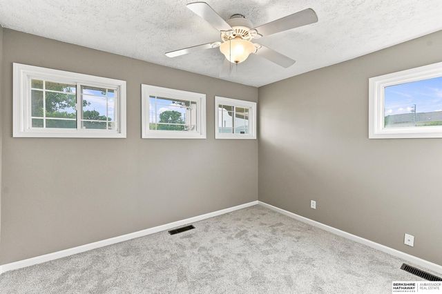 7094 Franklin Street, Omaha, NE 68104