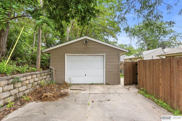 7094 Franklin Street, Omaha, NE 68104