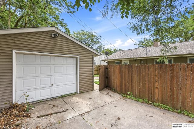 7094 Franklin Street, Omaha, NE 68104