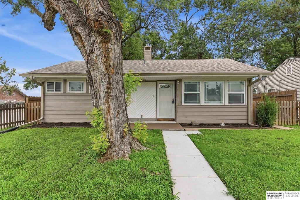 7094 Franklin Street, Omaha, NE 68104