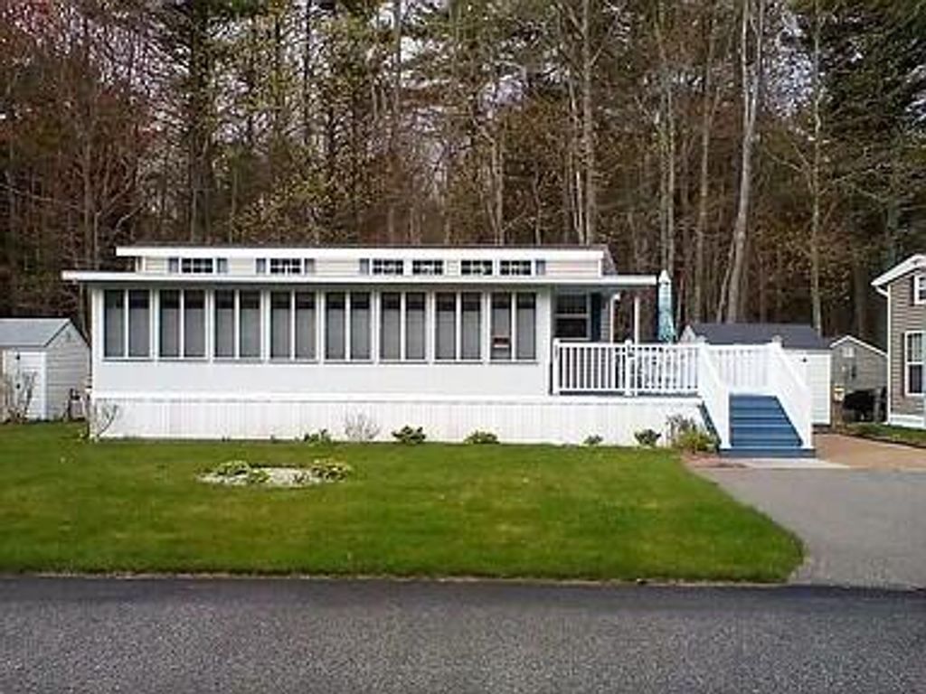 10 Seacoast Lane, Old Orchard Beach, ME 04064 — exterior