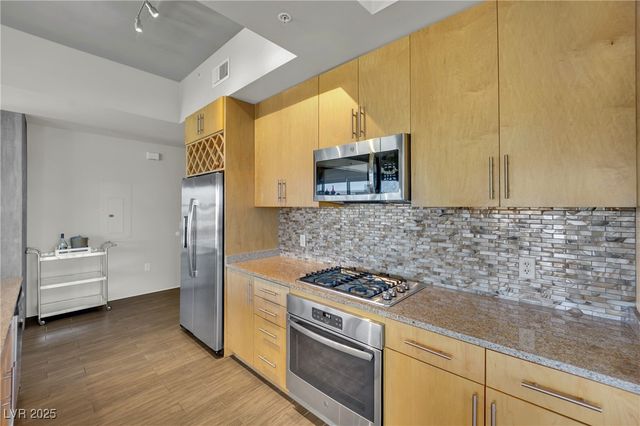 353 East Bonneville Avenue 626, Las Vegas, NV 89101