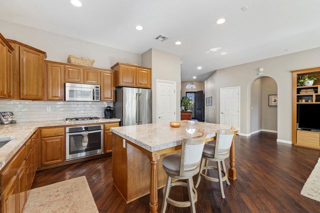4762 Savoie Way, Sacramento, CA 95835