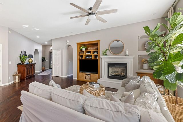 4762 Savoie Way, Sacramento, CA 95835