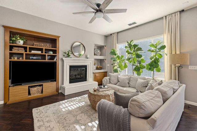 4762 Savoie Way, Sacramento, CA 95835