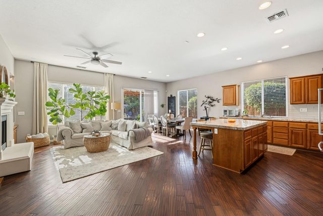 4762 Savoie Way, Sacramento, CA 95835