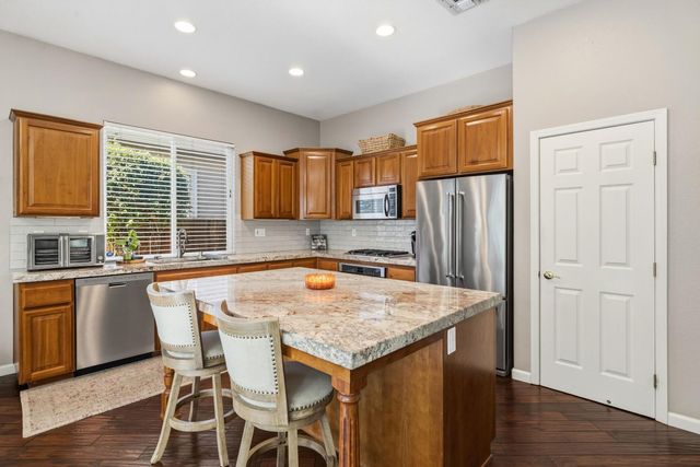 4762 Savoie Way, Sacramento, CA 95835