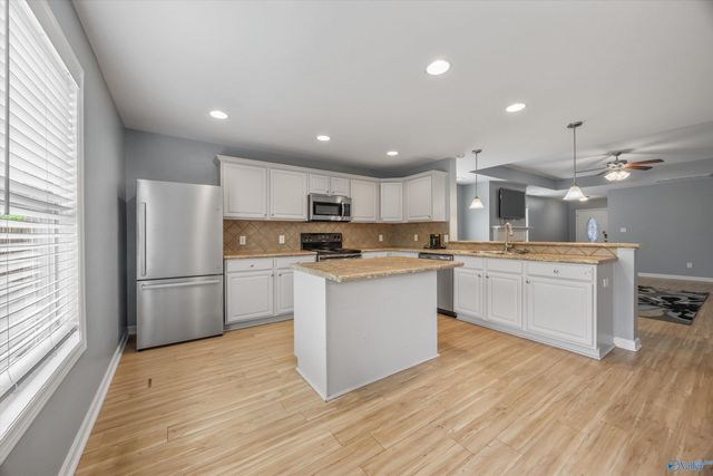 156 Gardengate Drive, Harvest, AL 35749