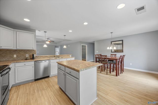 156 Gardengate Drive, Harvest, AL 35749