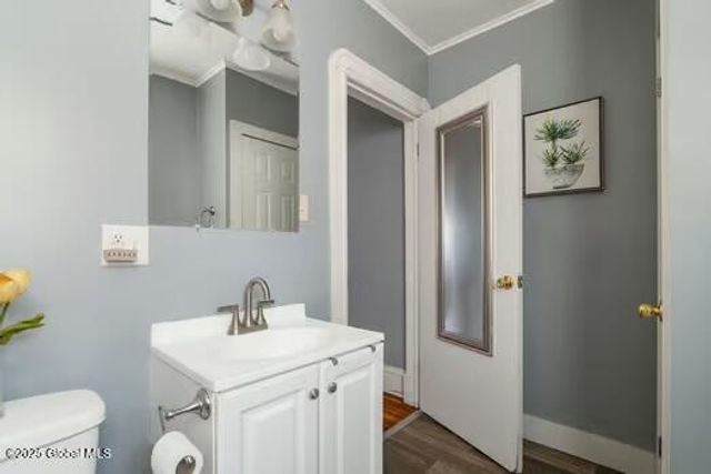 1039 Parkwood Boulevard, Schenectady, NY 12308