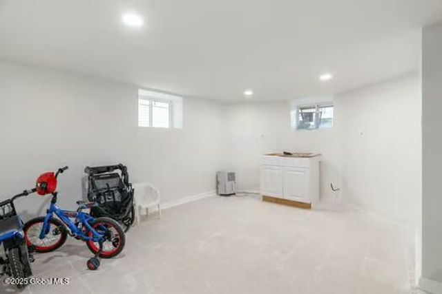 1039 Parkwood Boulevard, Schenectady, NY 12308