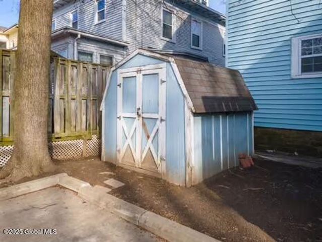 1039 Parkwood Boulevard, Schenectady, NY 12308