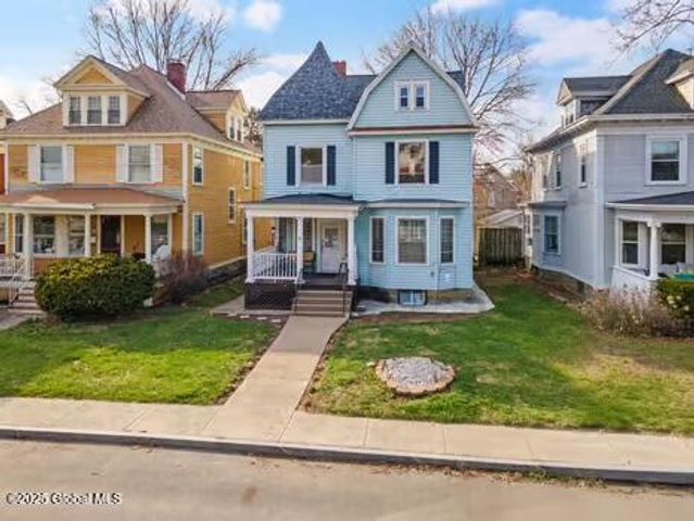 1039 Parkwood Boulevard, Schenectady, NY 12308