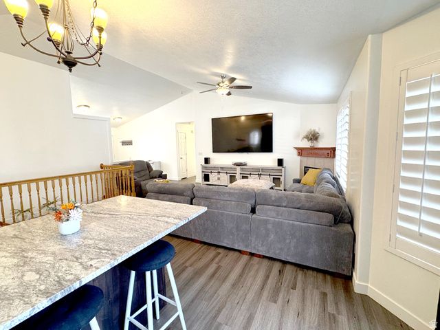 1926 N 2530 W, Clinton, UT 84015