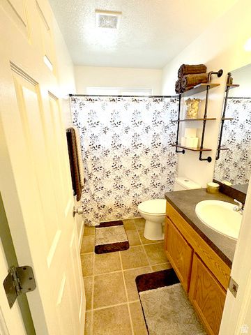 1926 N 2530 W, Clinton, UT 84015